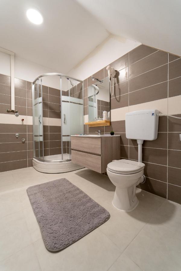 Rooms & Apartment Milan Saborsko Zewnętrze zdjęcie