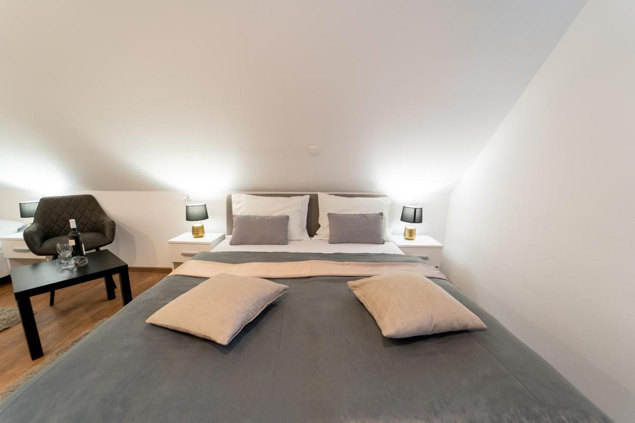 Rooms & Apartment Milan Saborsko Zewnętrze zdjęcie