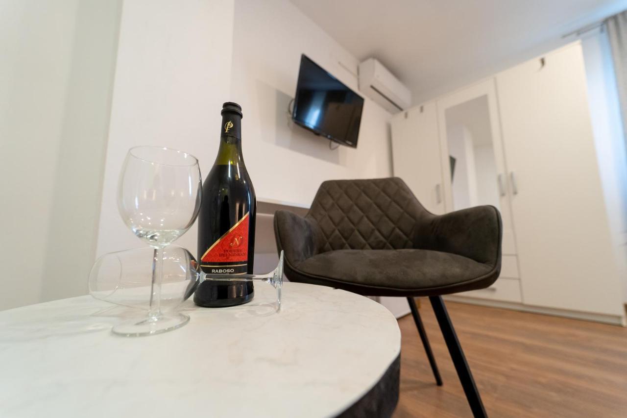 Rooms & Apartment Milan Saborsko Zewnętrze zdjęcie