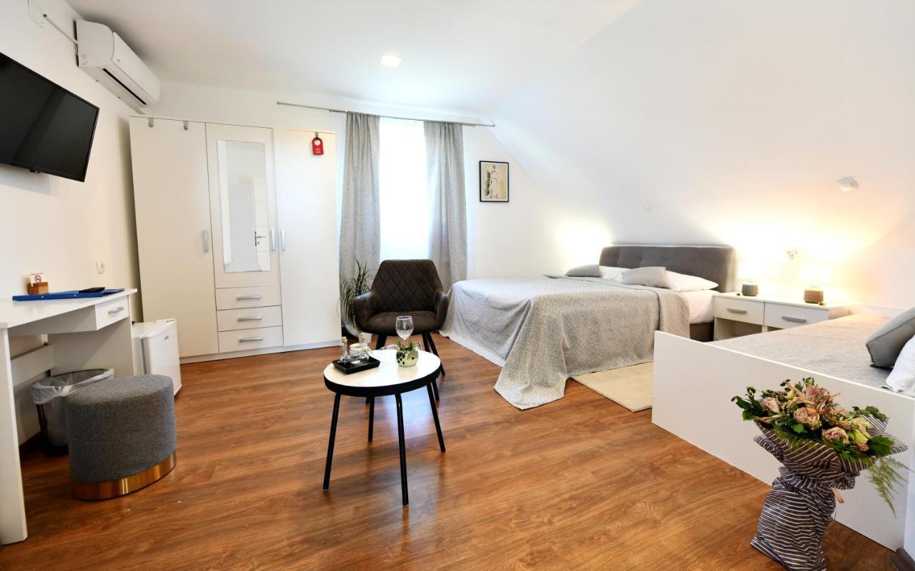 Rooms & Apartment Milan Saborsko Zewnętrze zdjęcie