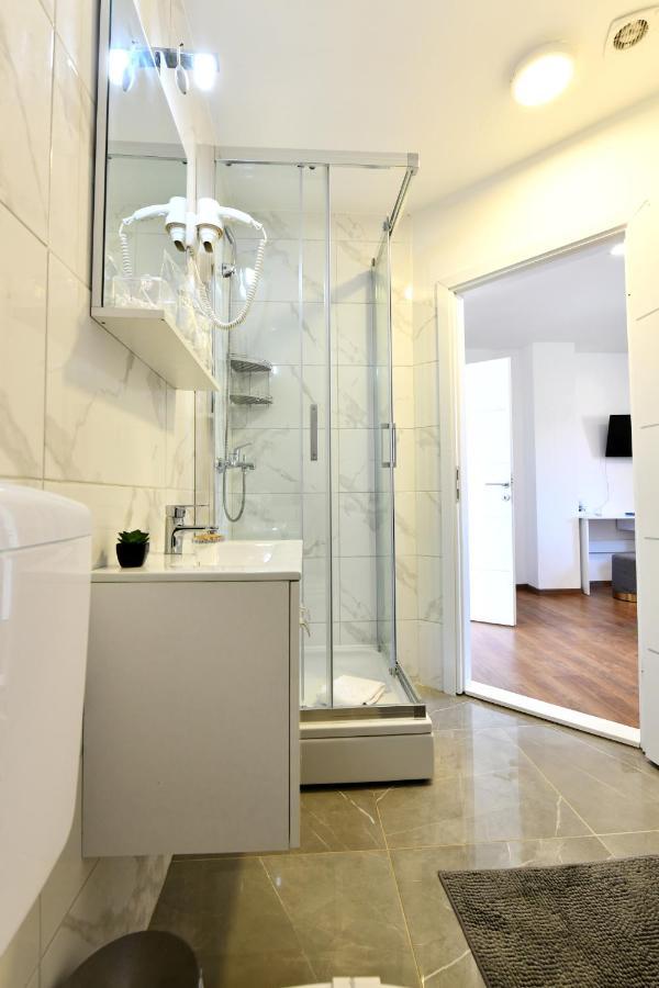 Rooms & Apartment Milan Saborsko Zewnętrze zdjęcie
